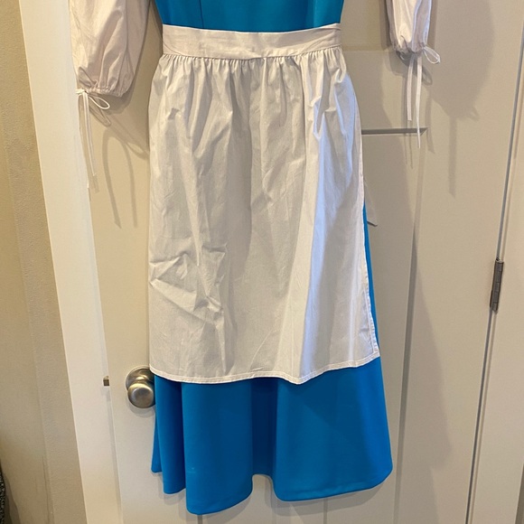 Women’s Princess Belle costume - Picture 2 of 3